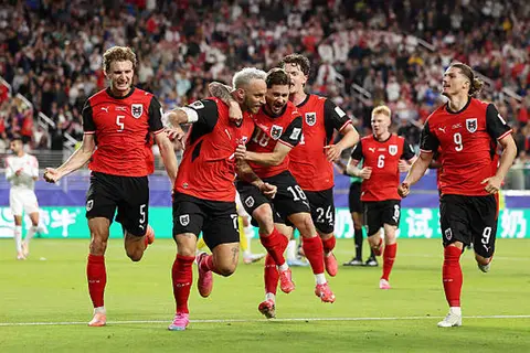لاعب النمسا: هدف ميسي الثاني يشعرنا بالألم